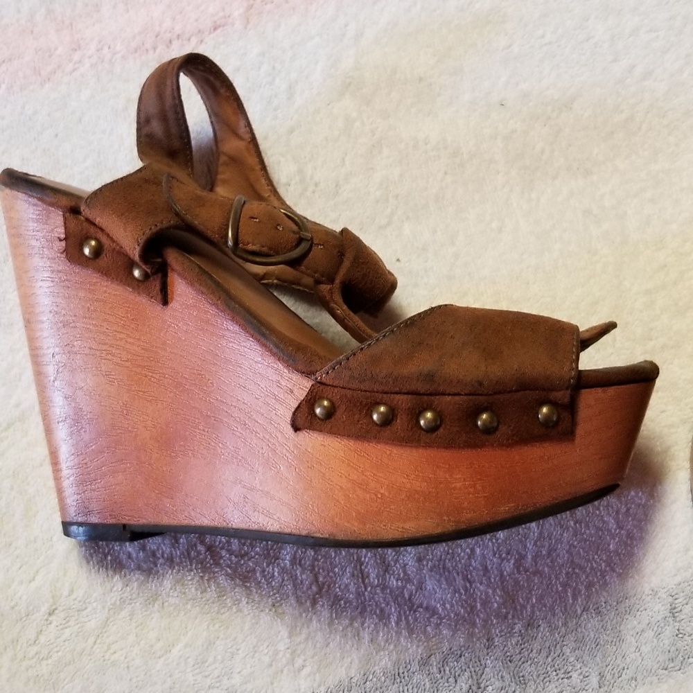 Wedges - Picture 2 of 3